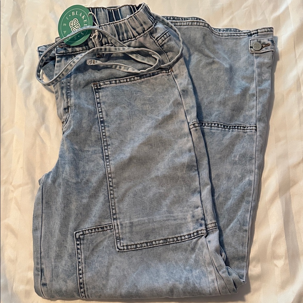 Light Blue Wide Leg Jeans by [Blakeley-Jovie]